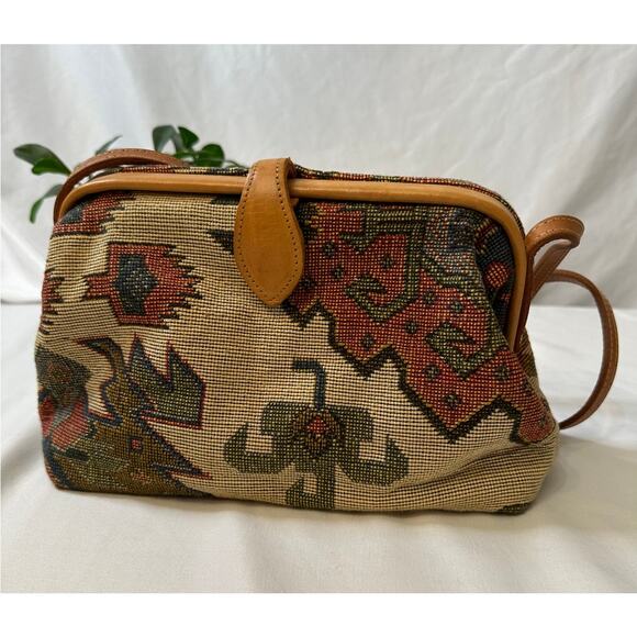 Vintage 80s T. Cappelli Southwestern Aztec Woven Carpet Crossbody - Picture 1 of 9